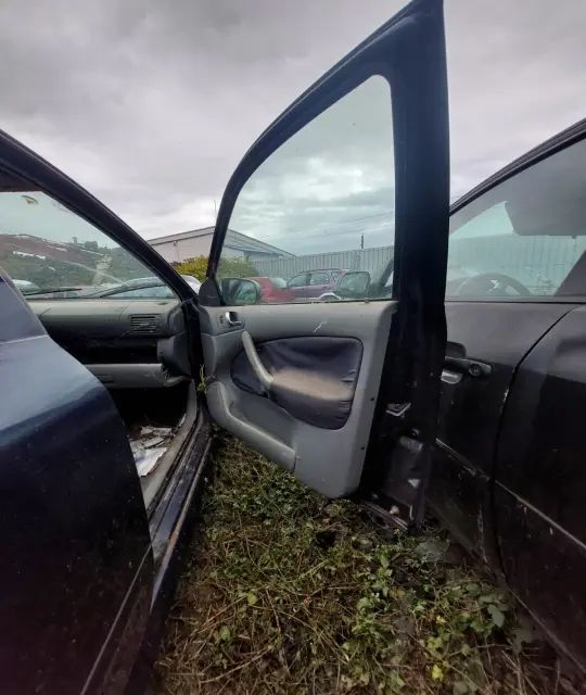 Motoras macara geam fata dreapta Skoda Octavia 1997 1.6 MT (75 hp)