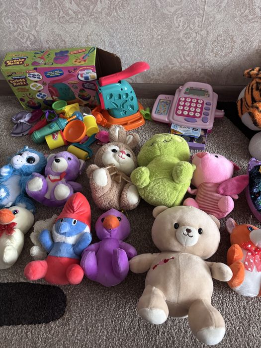 Пакет разных игрушек