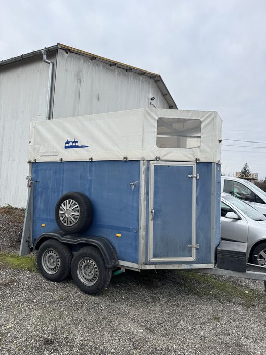 Remorcă pentru 2 cai - WM Meyer - 2000 kg