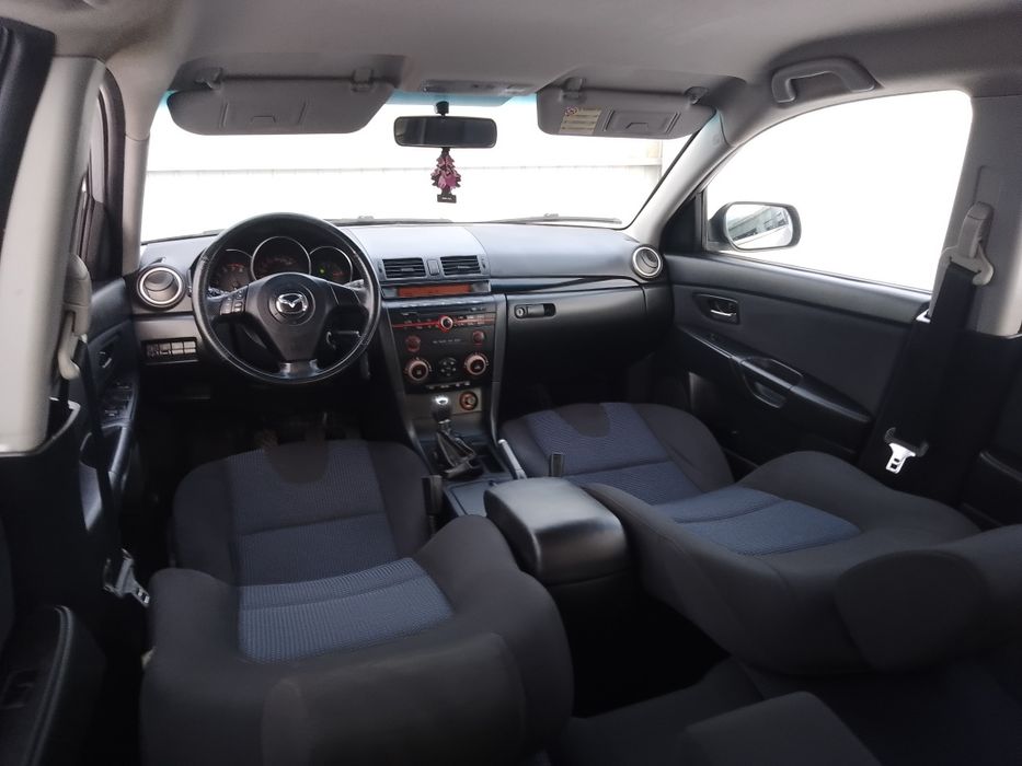 Mazda*3/16/Benzina* EURO.4* An/2006*Privat*GERMANIA!