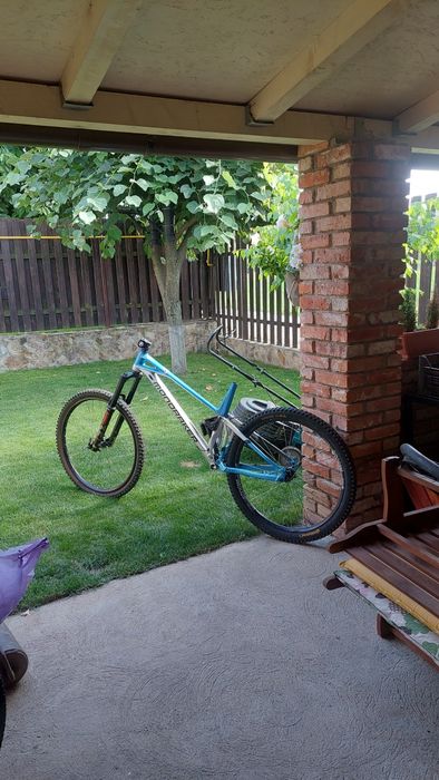 CADRU enduro mondraker superfoxy 2023