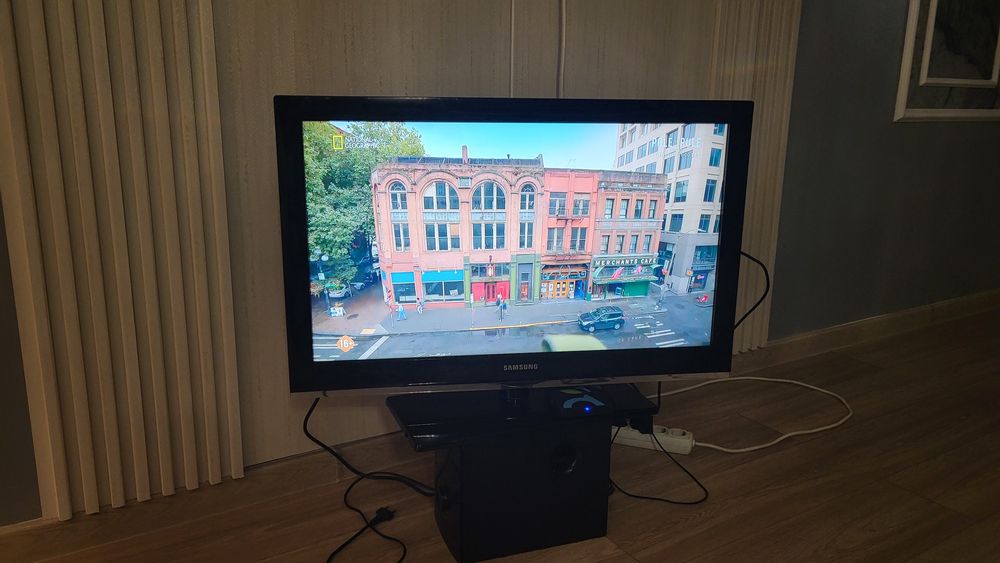 Продам телевизор Самсунг