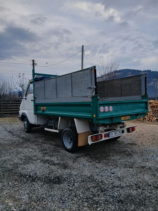 Renault Master 2.5 Diesel – Basculabil 3,5T – Mașină de muncă.