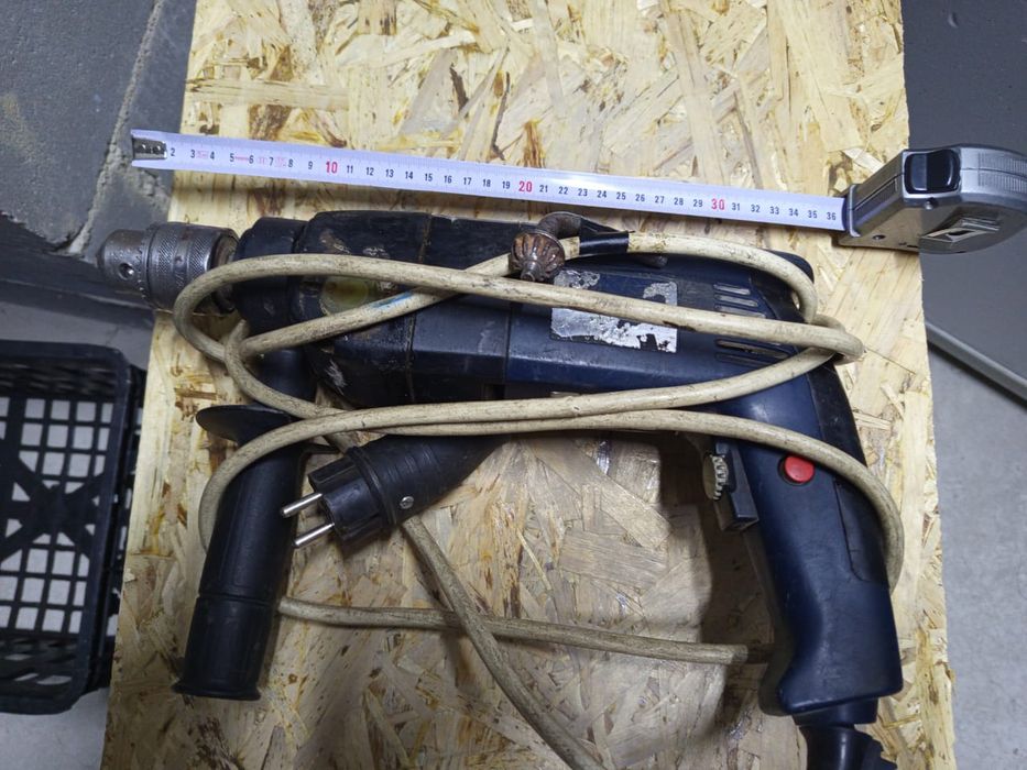 Продается дрель.