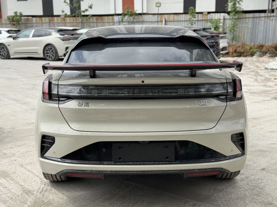 Zeekr 001 Ultra+ 2026