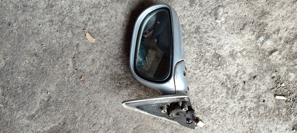 Продам запчасти на Мазду Кронос