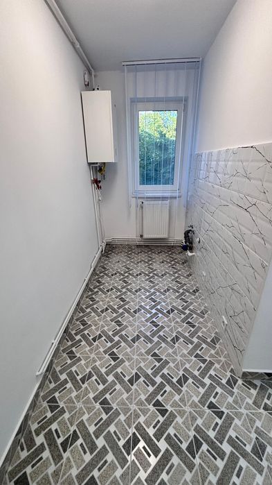 Vand apartament  modern 3 camere