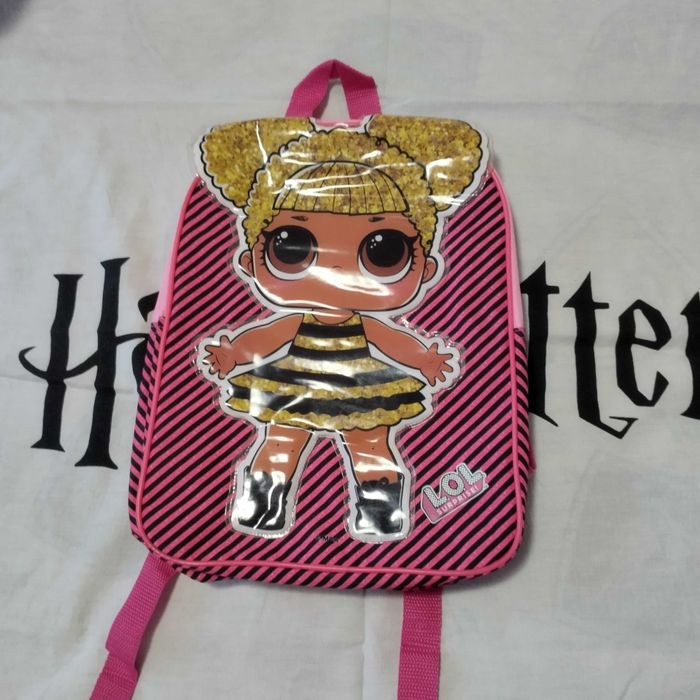 Продавам Чанта LOL