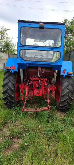 Tractor universal 650