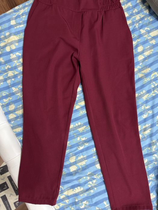 Брючной женский костюм