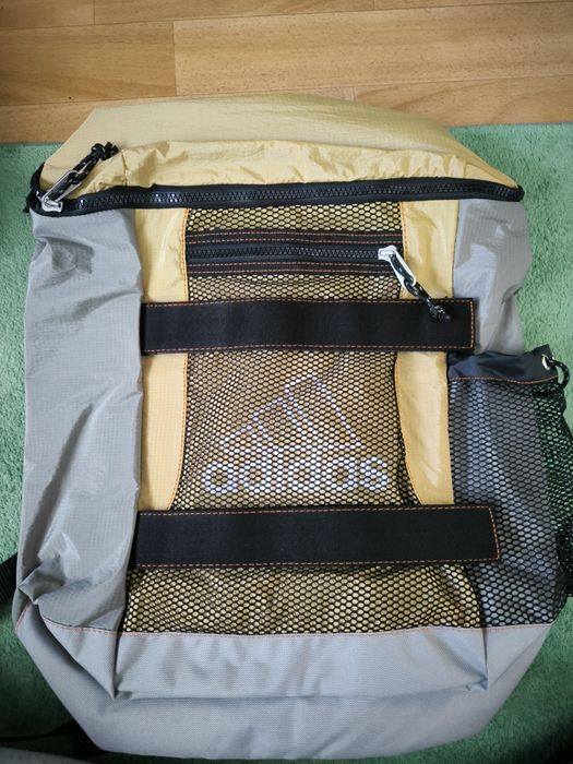 Чисто нова раница на Addidas