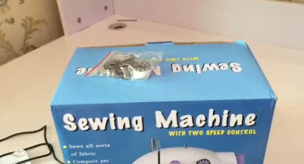 Portativ tikuv mashinasi, pedal bilan Mini Sewing Machine SM202

 Mini