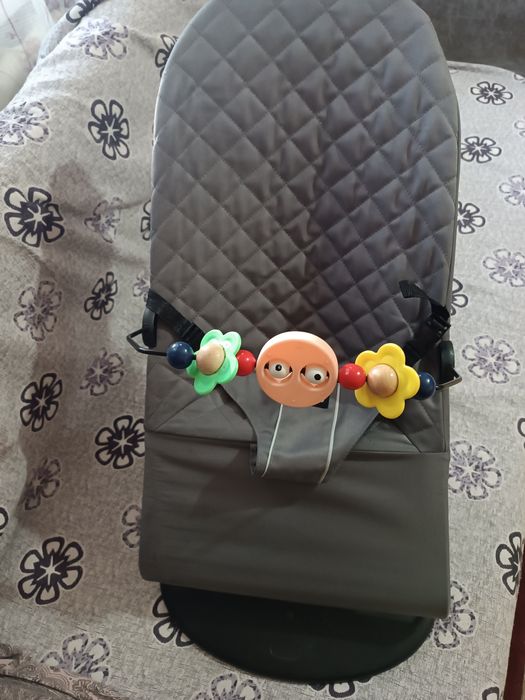 Продам шезлонг детский