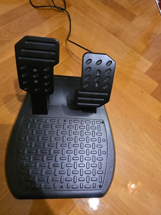 Volan gaming Ferrari 458 Spider Thrustmaster