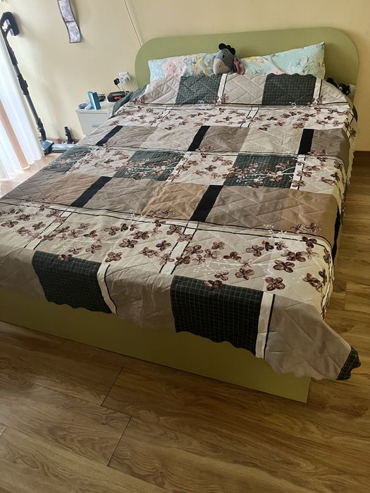 Спалня без матрак