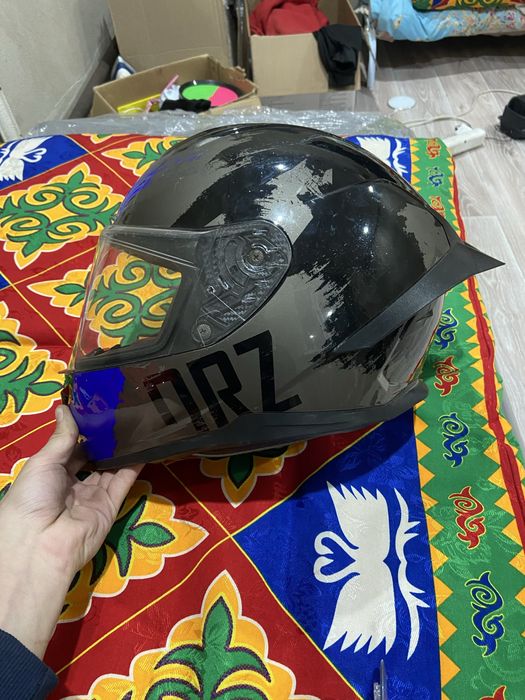 Продам мотошлем QR7