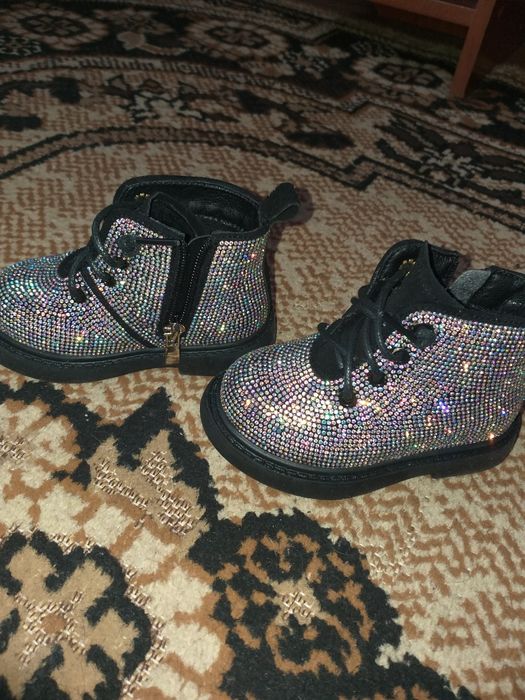 Продам ботиночки