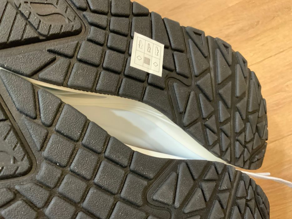 Skechers-оригинални маратонки 41 размер