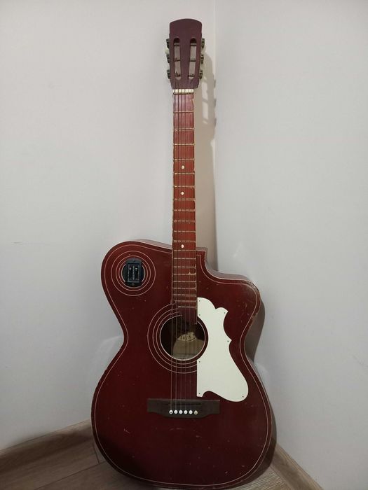 Акустична китара Кремона