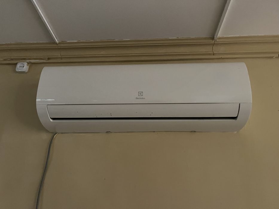 Продам сплит-систему ElectroLux 24размер цена 250000тг