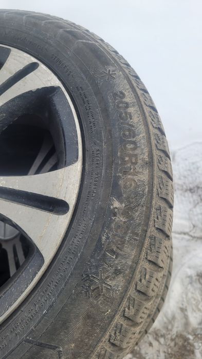 Продам шины размер 16