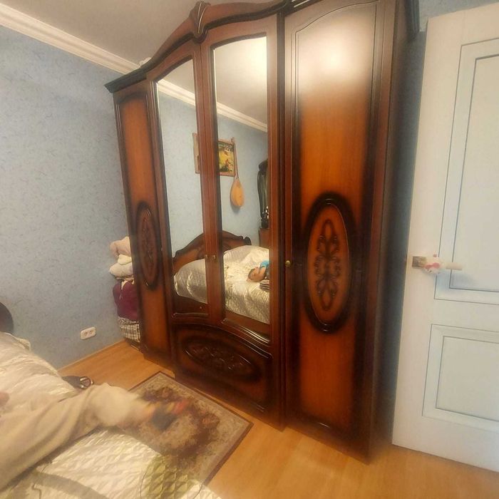 Спальный гарнитур