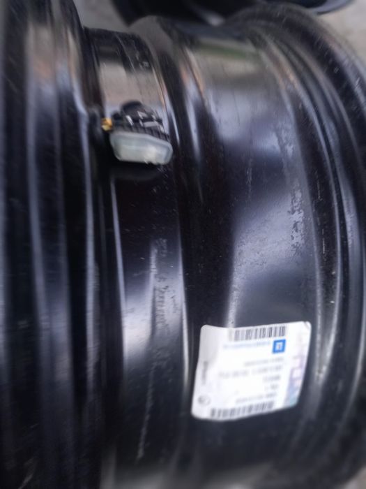 4 x jante 16 Opel Mokka,Astra J,2 x anvelope iarna 225 55 17 Yokohama