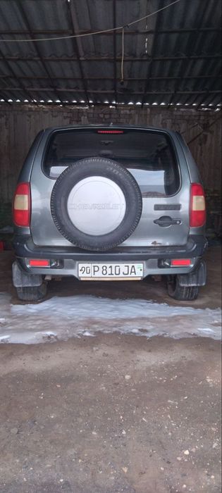 Niva sotiladi daxshat