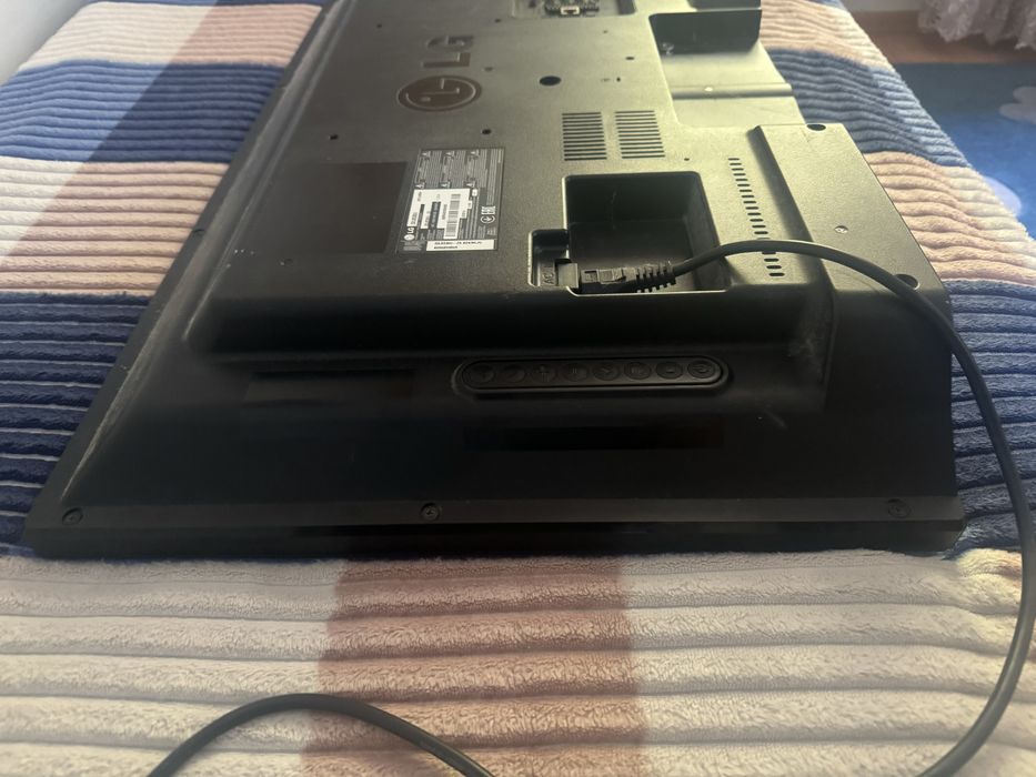 Продам телевизор