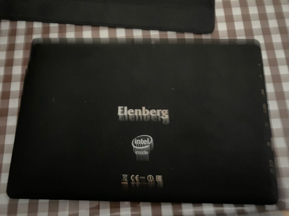 Ноутбук , планшет уневирсал .