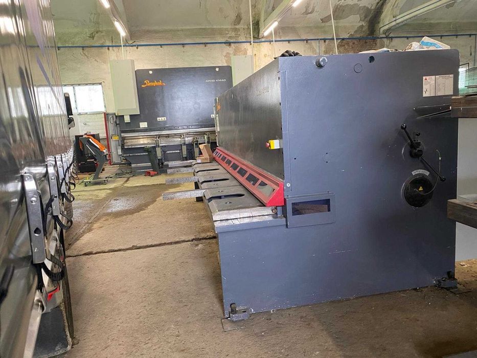 GHILOTINĂ HIDRAULICĂ BAYKAL MGH 4110 – 4100 x 10 mm - ca NOU