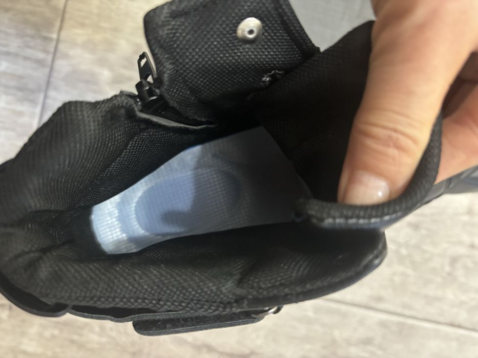 Продаются мужские  кроссовки