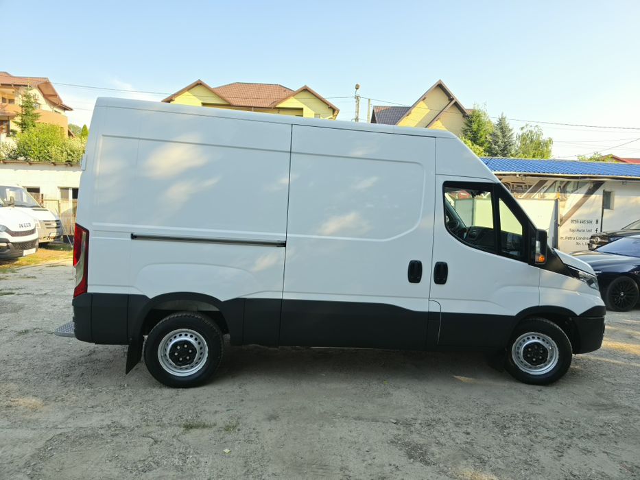 Iveco Daily 35S12 2018 2.3HPI 120CP Euro6 L2H2 GARANTIE / RATE