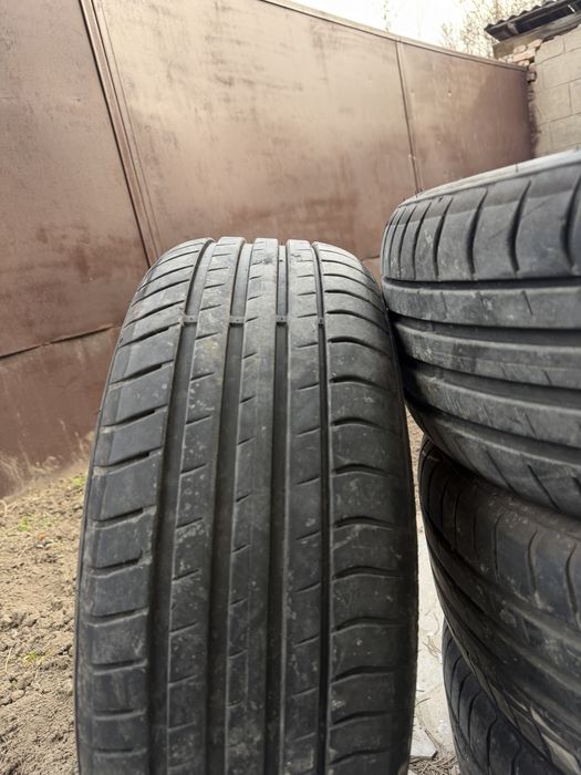 Продам Triangle 215/55/17