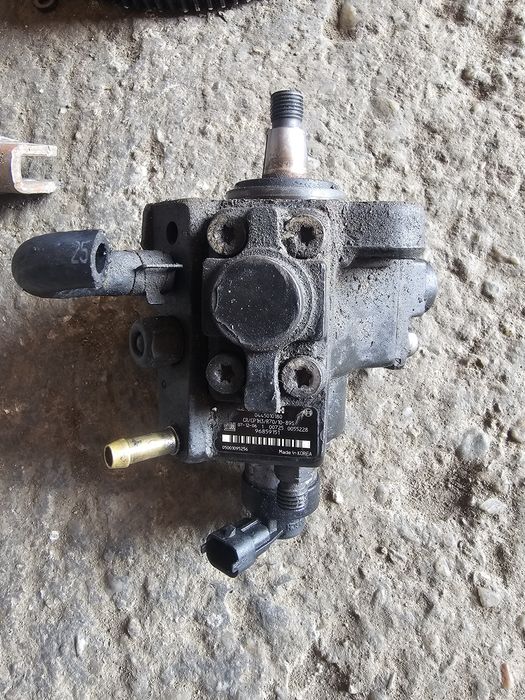 Pompa inalta presiune Chevrolet Captiva 2.0 D 0445010180