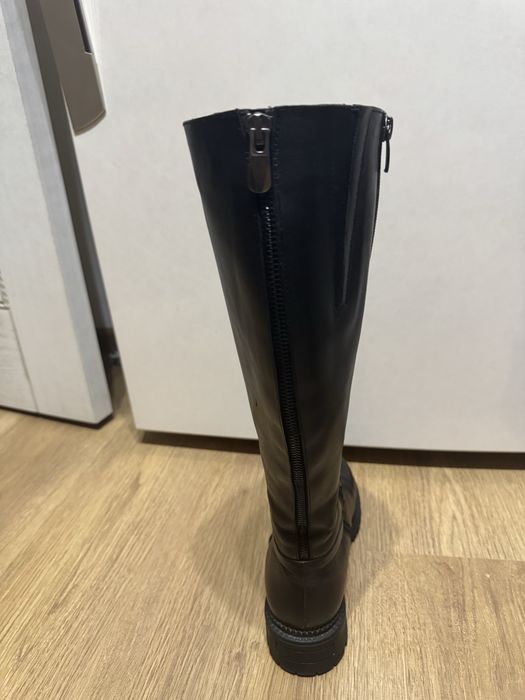 Зимние кожанные сапоги