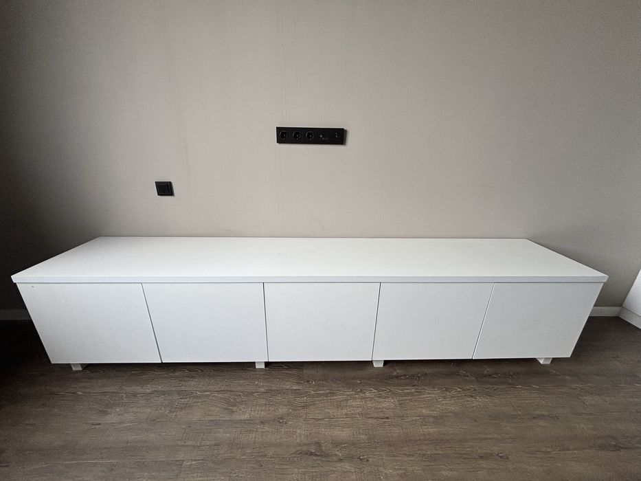 Тумба под телевизор