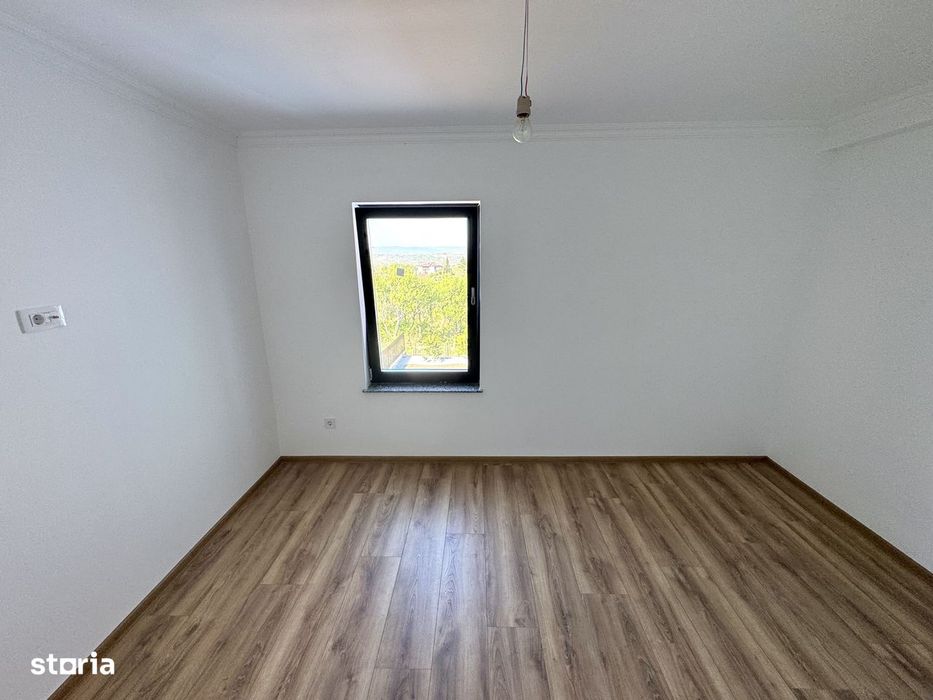GAZON! GRATAR ZIDIT! CANALIZ! Casa 4 camere, Bucium-Barnova