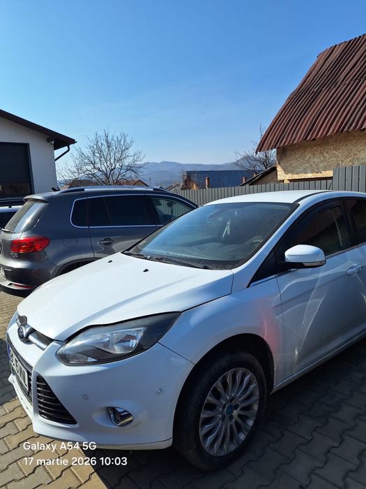 ford focus 3 1.6 benzina 2012