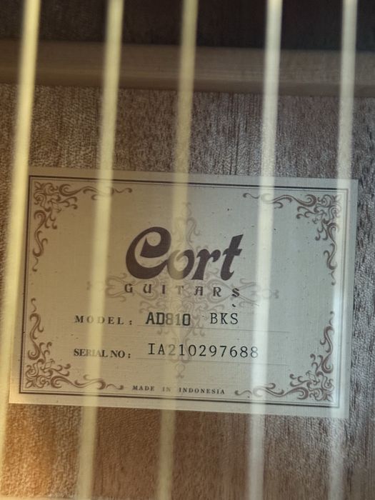 Акустическая гитара Cort AD810