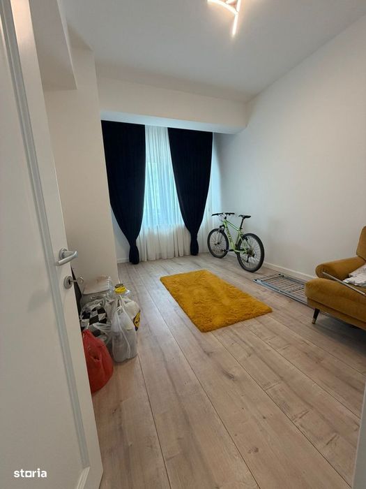 Vand Apartament 3 camere  Spatios Langa Mall
