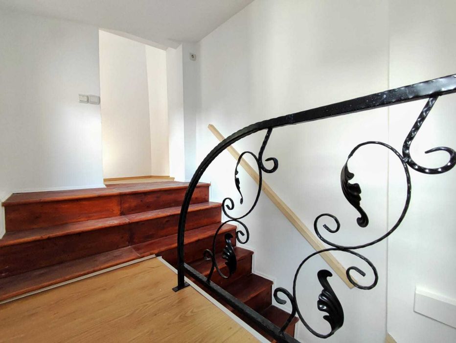 Proprietar inchiriez apartament 2 camere, central, in vila la curte, sector 1, str Maramures, 58 mp, la 5 min de piata Victoriei si Gara de Nord.