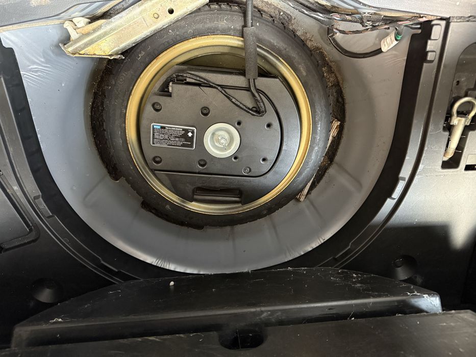 Subwoofer Bose Roata rezerva Mazda Se poate proba Piese Mazda dez