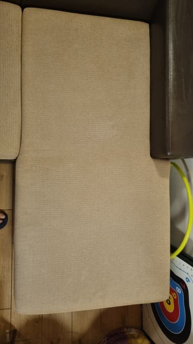 Продавам ъглов диван