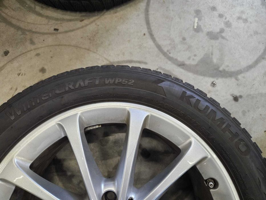 4 Anvelope IARNA 205.55.17 'Kumho' [dot 2024] ; stare foarte buna