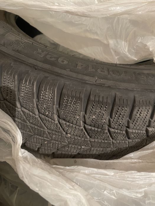 Продам зимнюю резину 185/70/14