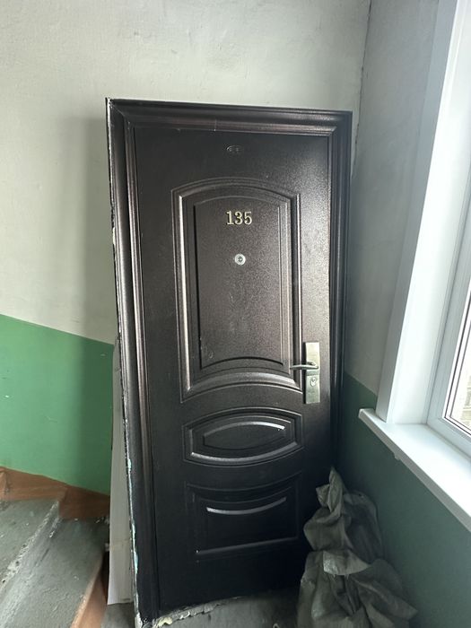 Продам дверь входную
