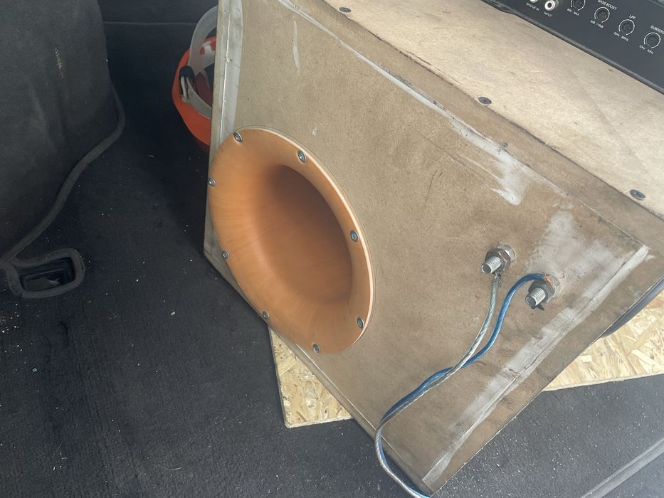 Продам сабвуфер буфер