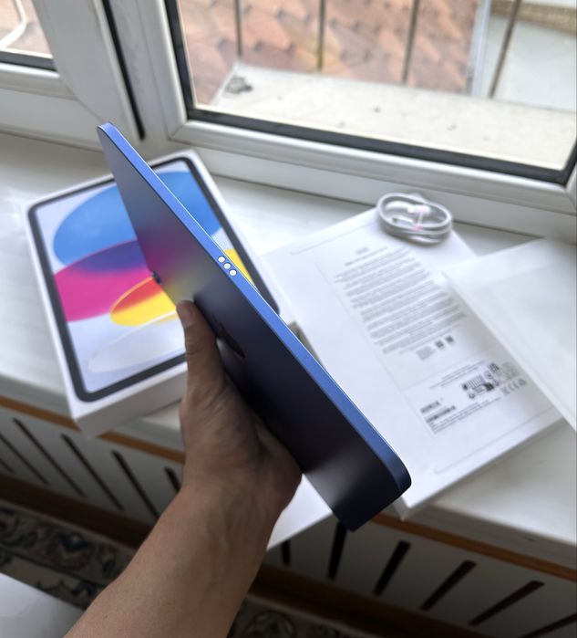 iPad 10Gen Blue 64GB +Чехол