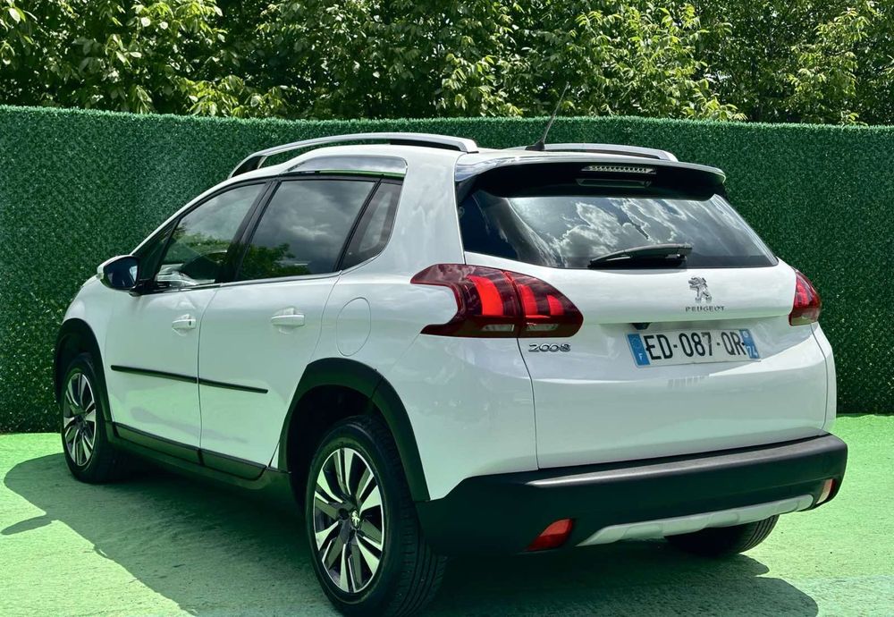 Peugeot 2008 ALLURE